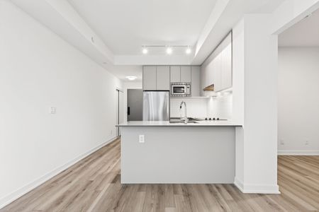 For Lease - 3071 Trafalgar Road Unit# 411, Oakville, Ontario - Photo 2