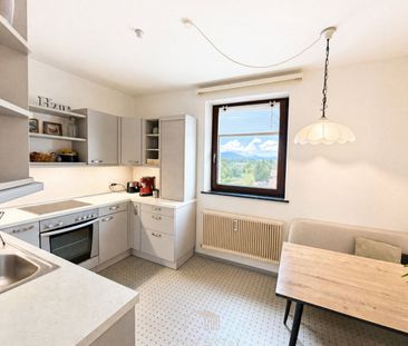 FERNBLICK AUF LIEBENAU: Helle 2,5-Zimmer-Wohnung mit Loggia - Photo 4