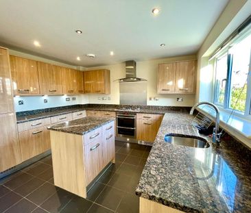 4 bedroom detached house to rent - Photo 6