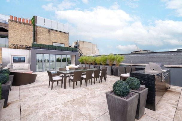 Penthouse of the Walpole Mayfair offering breath taking views over the city - Photo 1