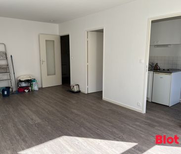 Location Appartement 1 pièce 33m² RENNES 35000 - Photo 2