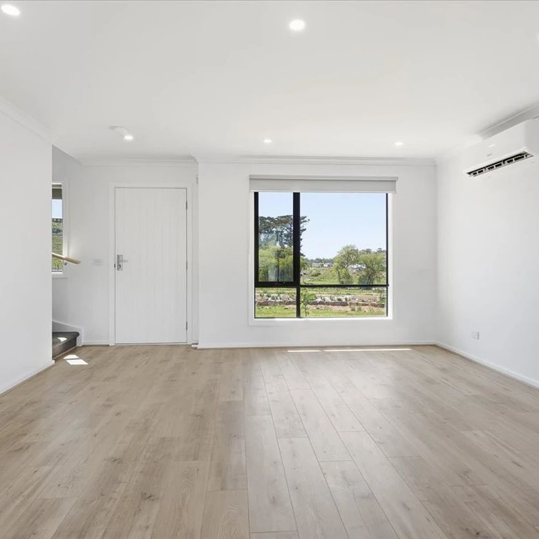 HOME FOR RENT IN BACCHUS MARSH - Photo 1