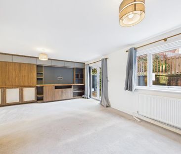 4 bedroom detached house to rent - Photo 1