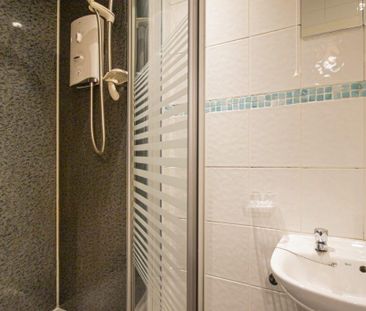 2 bedroom duplex to rent - Photo 1