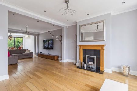 5 bedroom terraced house to rent - Photo 3