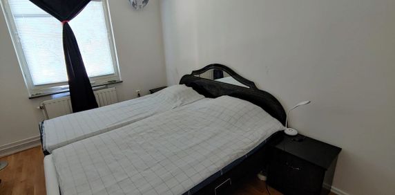 Stadsbudsvägen, Farsta - Photo 2