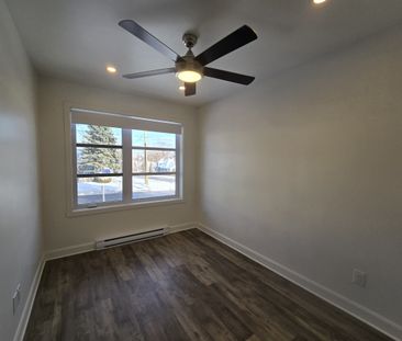 300 8e Avenue - Photo 5