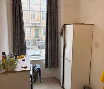 Room in a Shared Flat, Baliol St, G3 - Photo 4