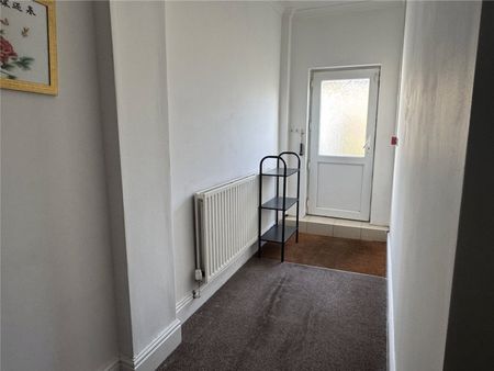 Bristol Road, - Photo 2