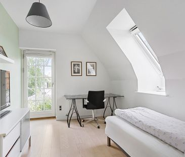 Smuk villa i Gentofte med eventyrlig have - Photo 1