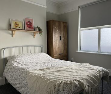 6 bedroom terraced house to rent - Photo 6