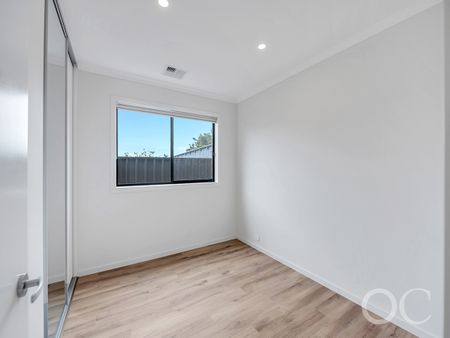 Open the Door to Modern Comfort and Effortless Living - Photo 3