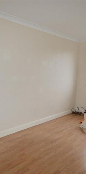 2 bedroom maisonette to rent - Photo 1