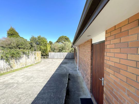 210F Shirley Road, Papatoetoe, Auckland - Photo 1