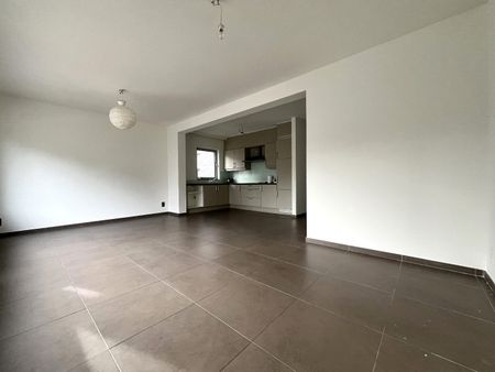 Hedendaags 2 slpk appartement met terras - Foto 4