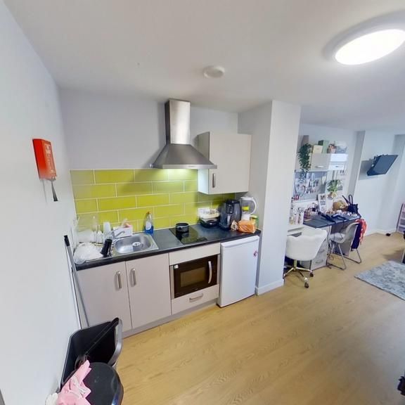 Studio to rent - Photo 1