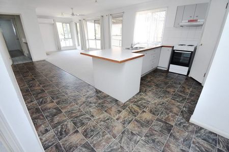 Charming Family Home in Dinmore - Photo 3