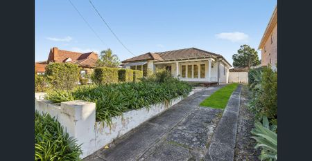 Neat and tidy beachside living - Photo 5