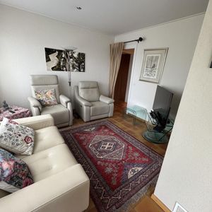 Nice 4½ room ground floor apartment with garden - Photo 2