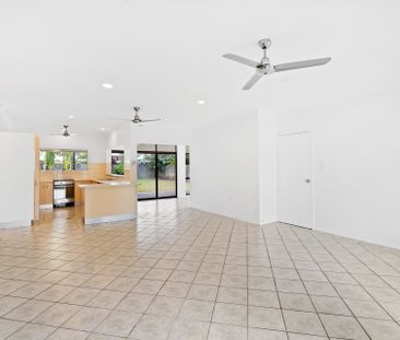 3 BEDROOM + OFFICE WITH POOL - Photo 2