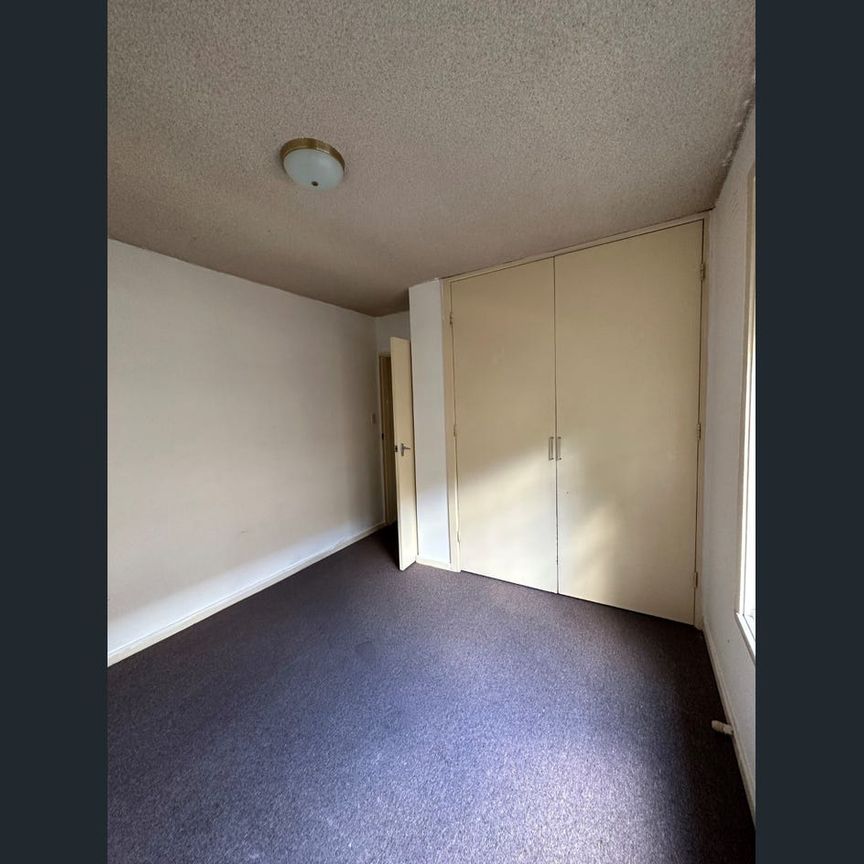 Two Bedroom Unit in a Perfect Location - Photo 1