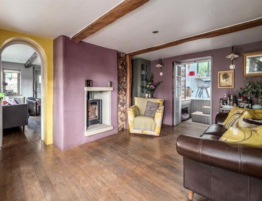 3 Bedroom Semi Detached To Let - Photo 1