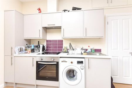 Studio to rent - Photo 3