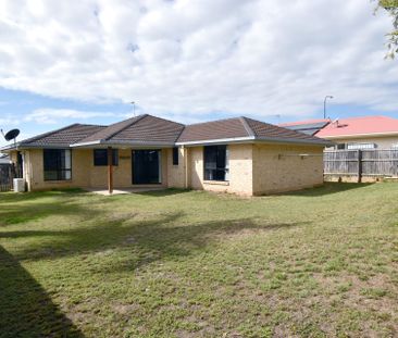 EXTRA LARGE AND MODERN FAMILY HOME :: DON'T MISS YOUR OPPORTUNITY! - Photo 2