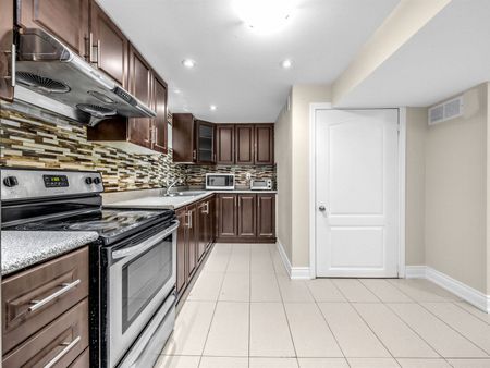 For Lease - 82 Crow Trail, Toronto, Ontario - Photo 3