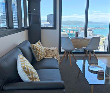 Stunning City Views, One Bedroom CBD Apartment - Photo 1