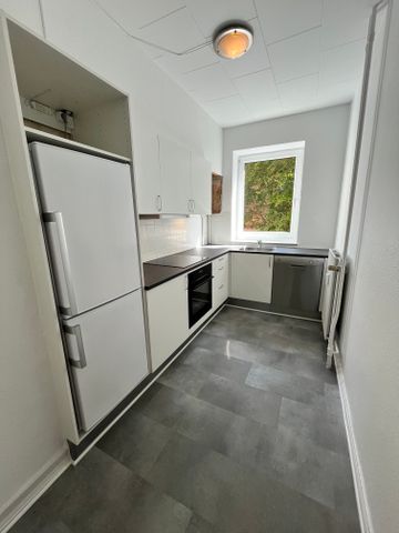 Dejlig 2-værelses med nyt køkken - Photo 3