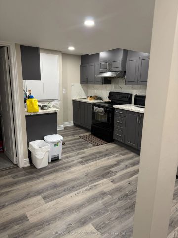 16 Braddock Drive #Basement - Photo 5