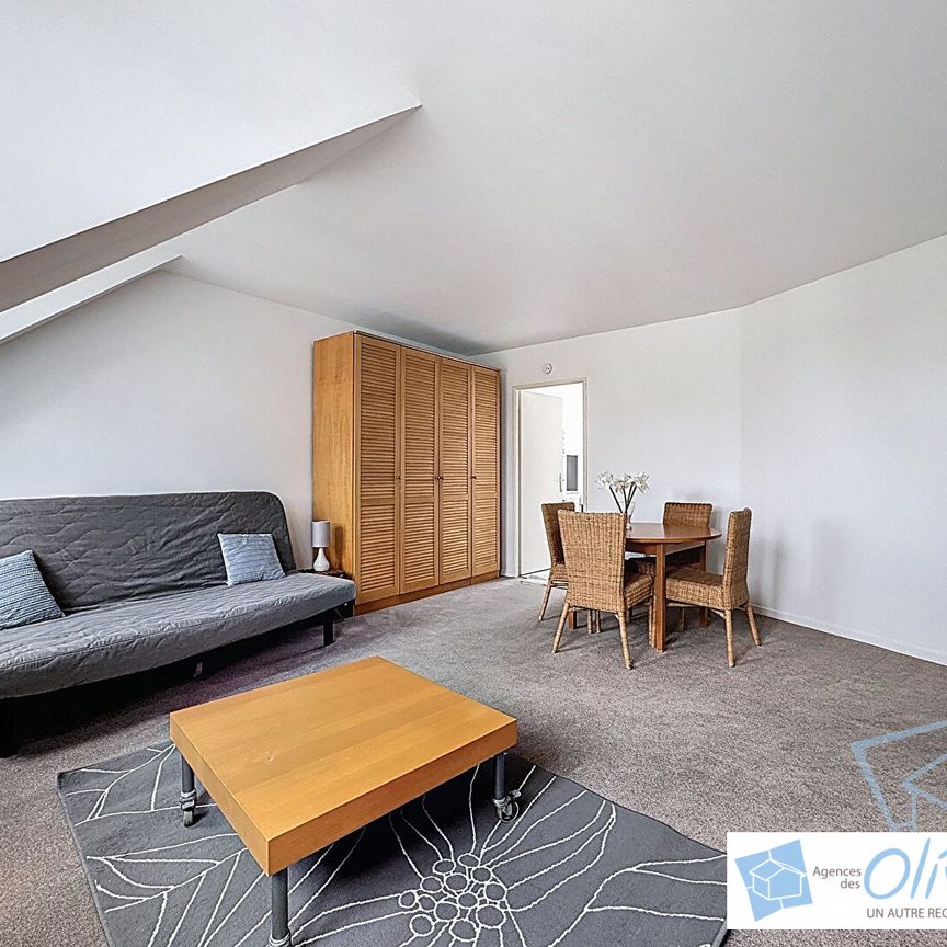 Appartement Voisins Le Bretonneux 1 pièce(s) 33.86 m2 - Photo 1