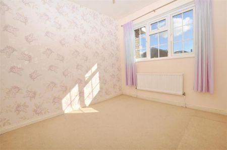 3 bedroom terraced house to rent - Photo 4
