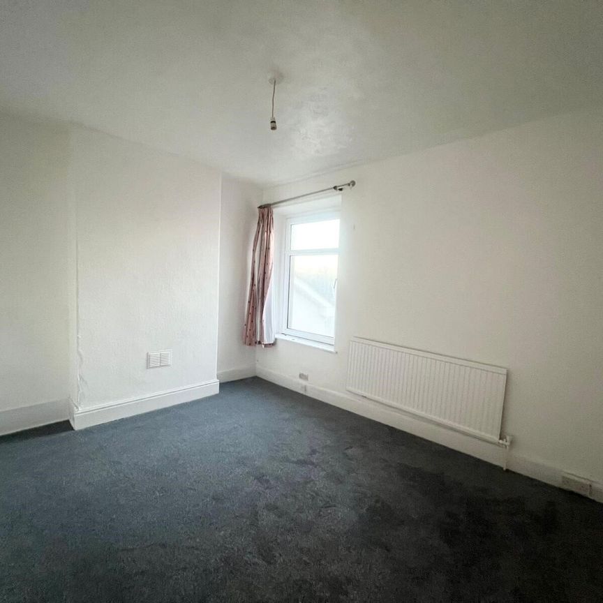 Main Street, Barry - Photo 1