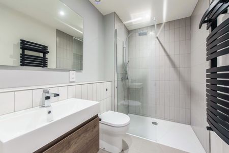 1 bedroom apartment to rent Becketts Place, Hampton Wick, Kingston upon Thames, KT1 - Photo 4