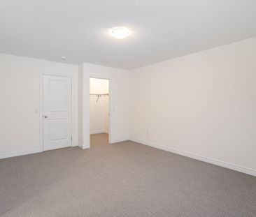 For Lease - 10 Gosset Road, Brampton, Ontario - Photo 6