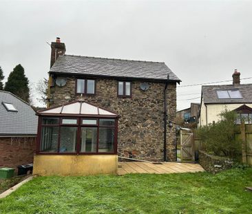 2 bedroom cottage to rent - Photo 1