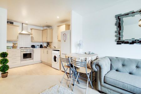 1 bedroom flat to rent - Photo 3
