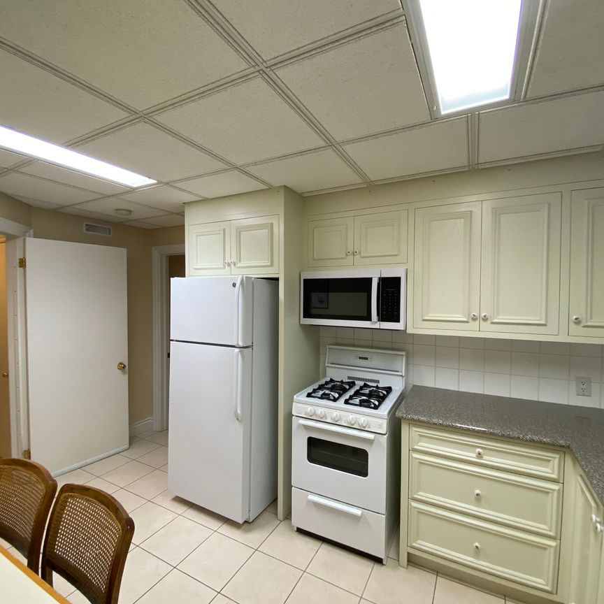 For Lease - 98 Westmoreland Avenue Unit# Bsmt, Toronto, Ontario - Photo 1