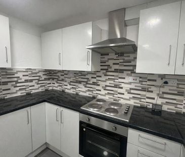 2 bedroom detached house to rent - Photo 4