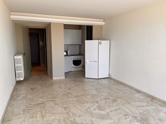 Location Appartement 1 pièce 33m² LES SABLES D OLONNE 85100 - Photo 1