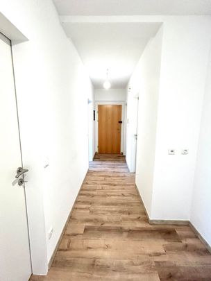 Schöne 2-Zimmer-Wohnung im Dachgeschoss *sofort verfügbar* - Foto 1