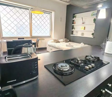 Viale Marco Polo, Rome, Lazio 00154 - Photo 1