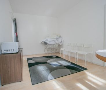 2 Zimmer, 2. Stock - Photo 3