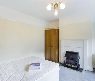 Bevendean Crescent, Brighton - Photo 5