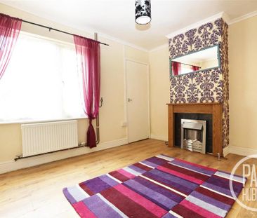 3 bedroom terraced house to rent - Photo 4