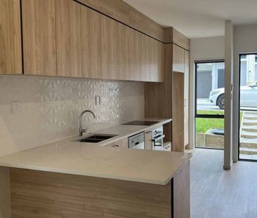 Oasis 3 bedrooms 2.5 bathrooms, 2 carpark tendom - Photo 2