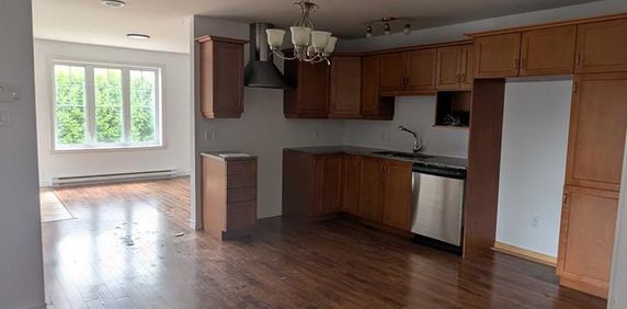 Immeuble - 641-661 Rue Des Coquelicots, Sherbrooke Grand 4 1/2 à Louer - Fleurimont - Photo 2