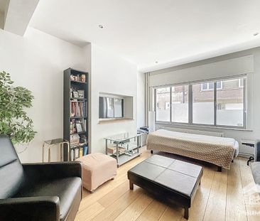 Appartement met 2 slaapkamers en terras te huur in Ukkel - Photo 1